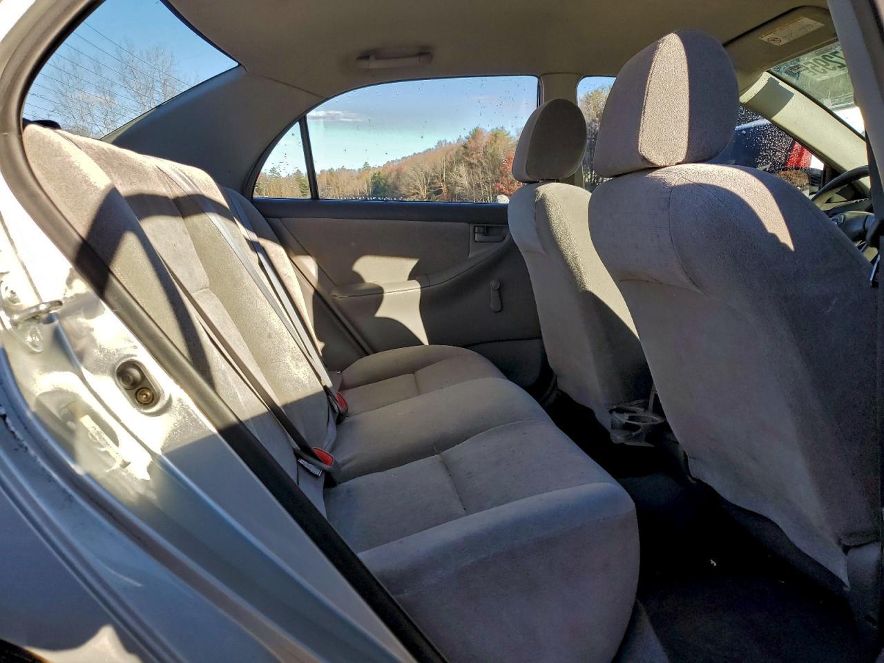 2004 TOYOTA COROLLA