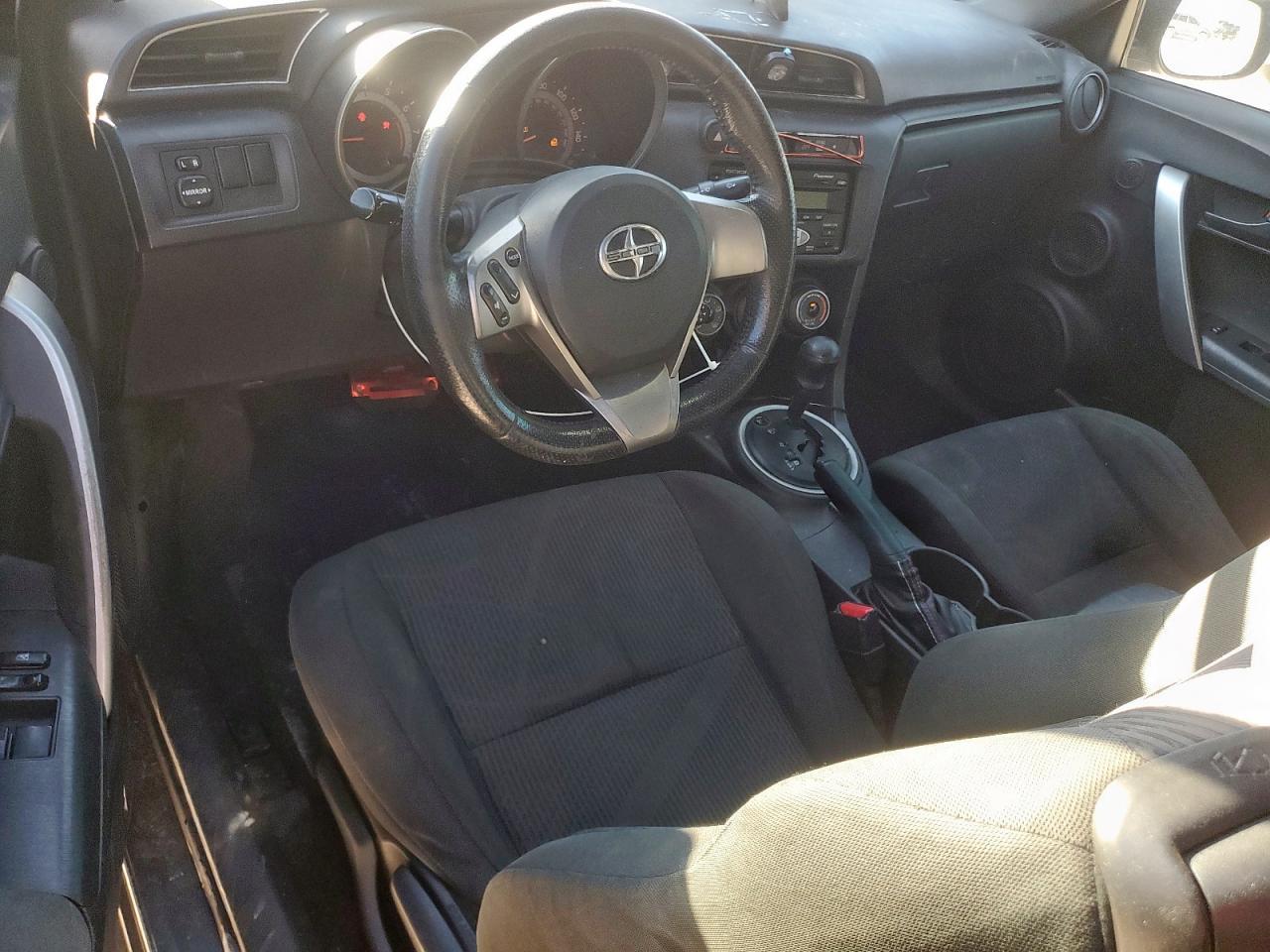 2011 TOYOTA SCION