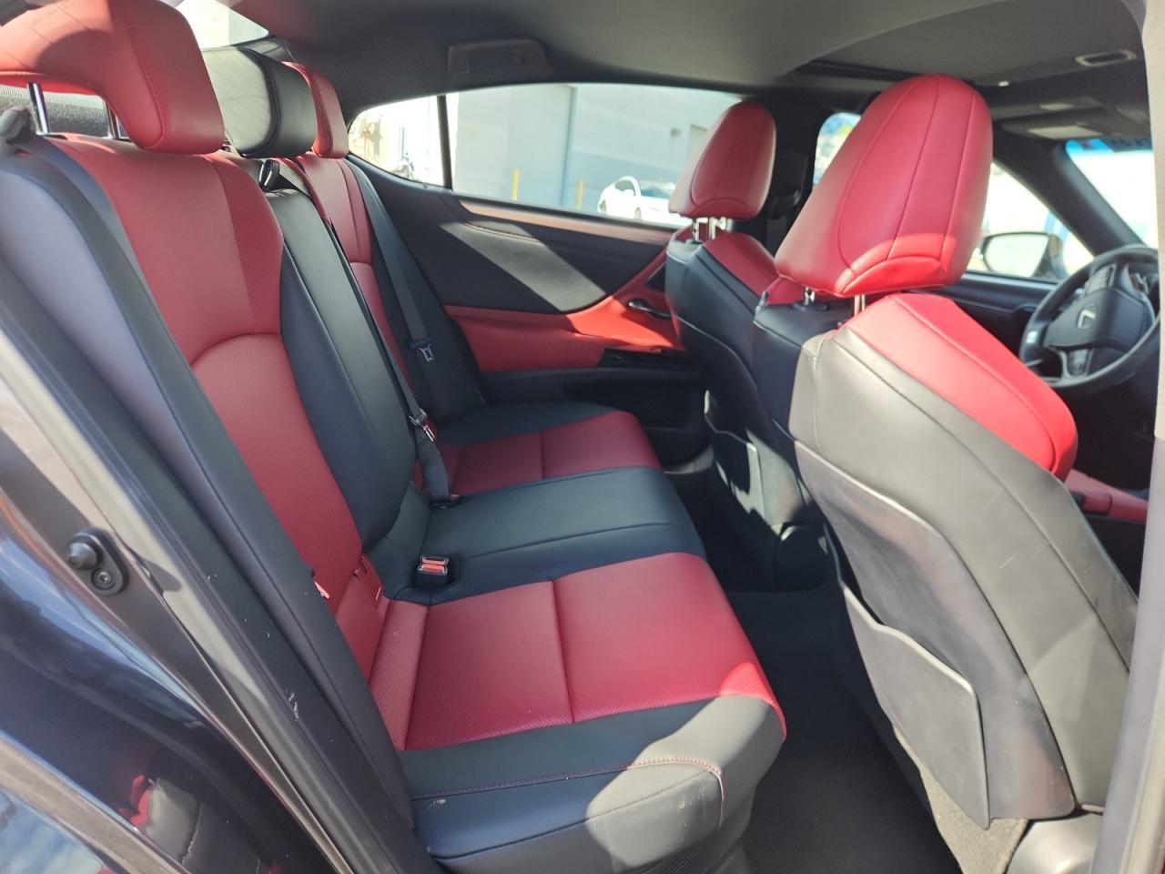 2024 LEXUS ES 300H