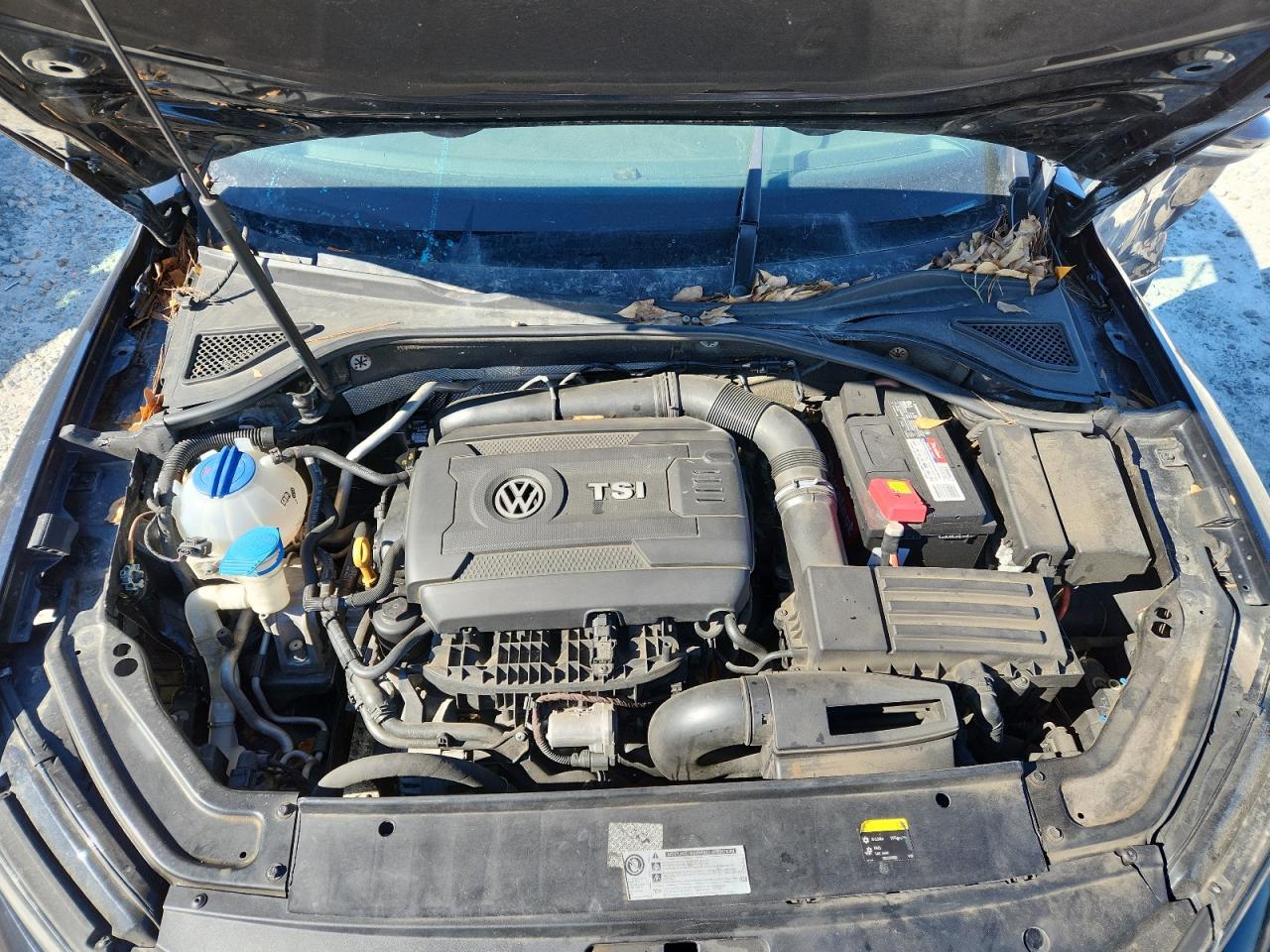 2017 VOLKSWAGEN Passat