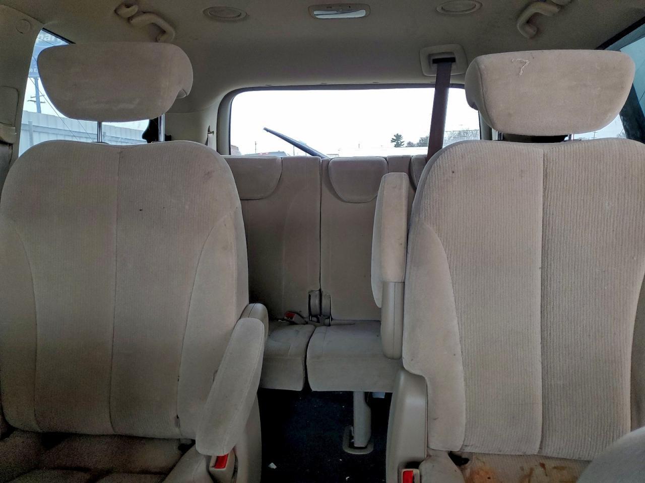 2008 KIA SEDONA