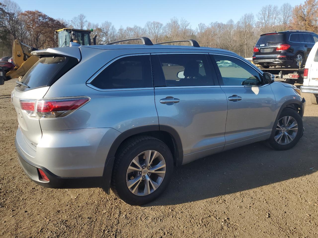 2015 TOYOTA HIGHLANDER