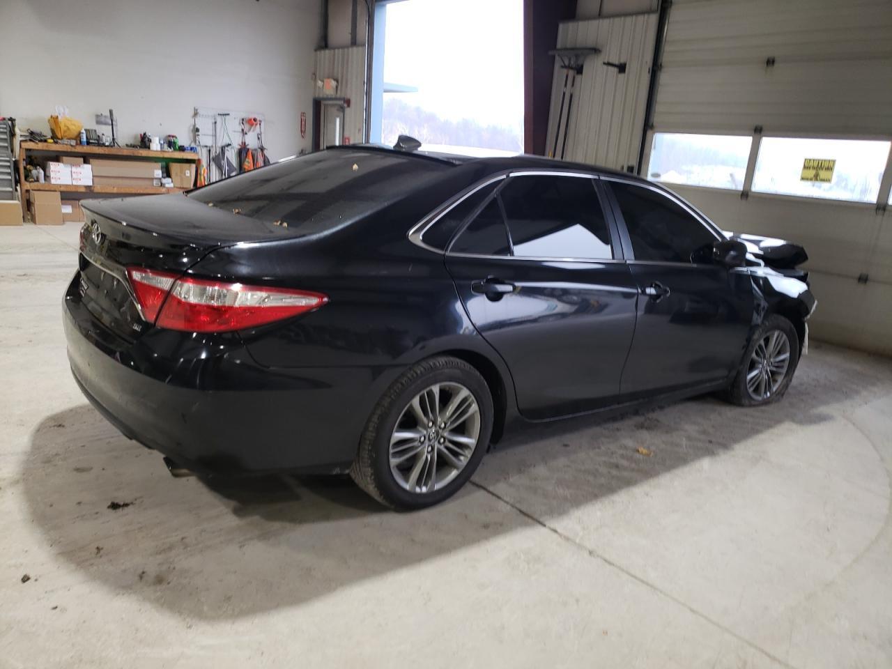 2016 TOYOTA CAMRY