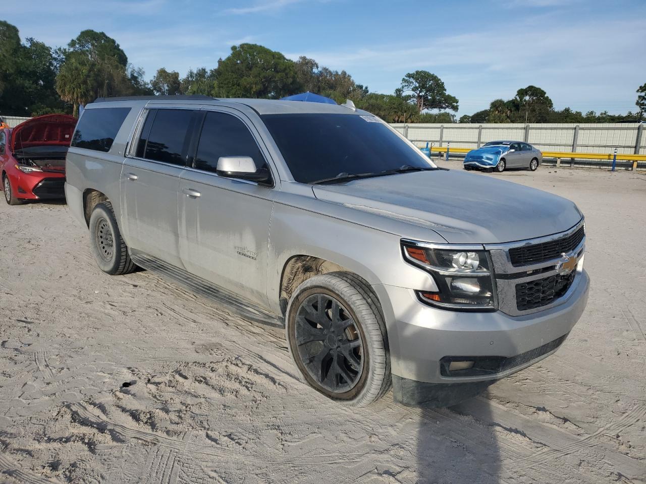 2015 CHEVROLET Suburban