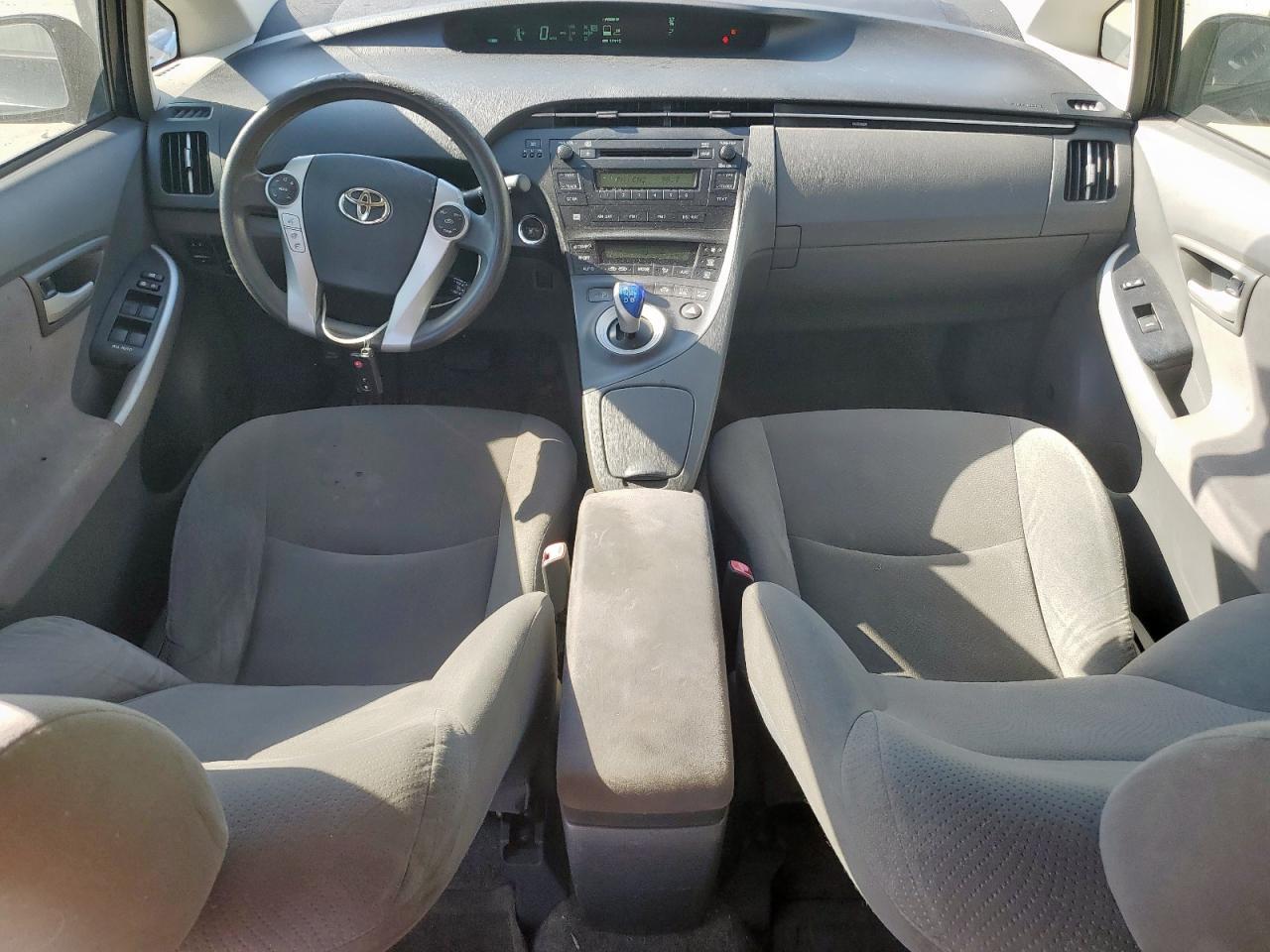 2011 TOYOTA PRIUS