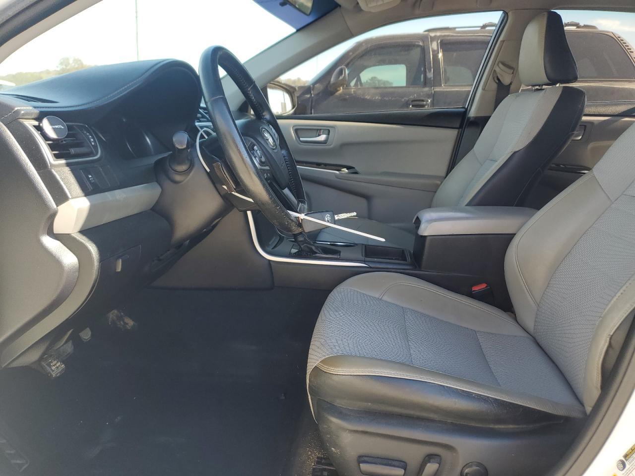 2016 TOYOTA CAMRY