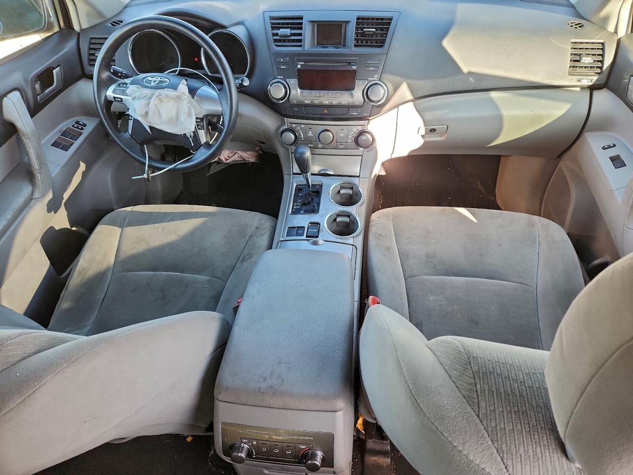 2012 TOYOTA HIGHLANDER