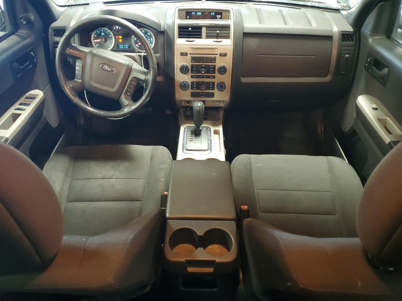 2010 FORD ESCAPE