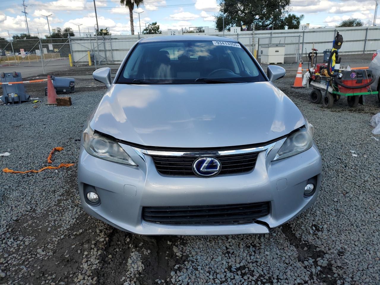 2011 LEXUS CT 200