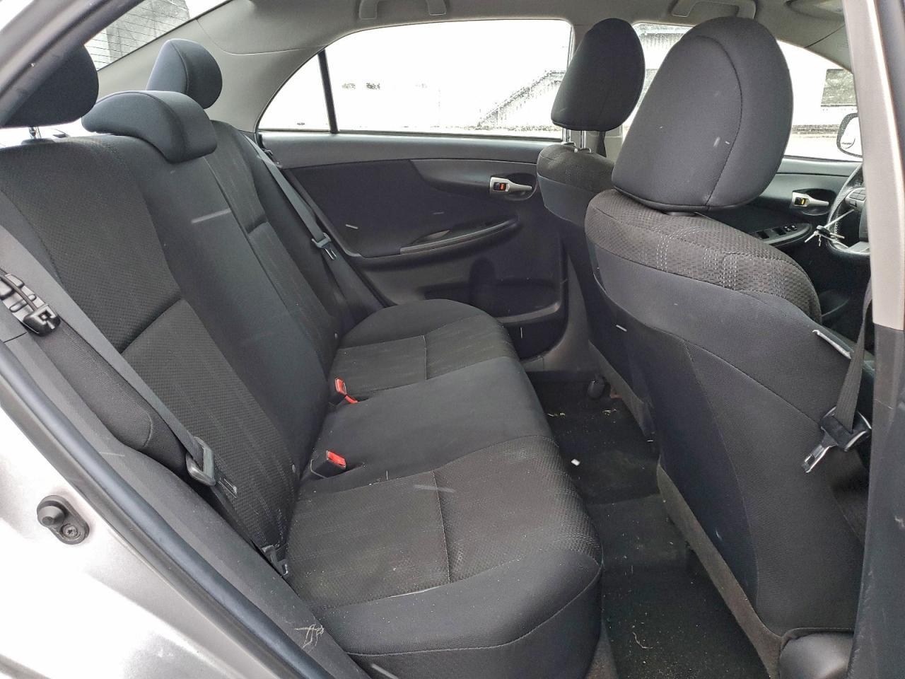 2011 TOYOTA COROLLA