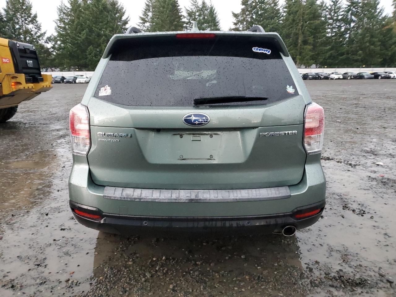 2018 SUBARU FORESTER