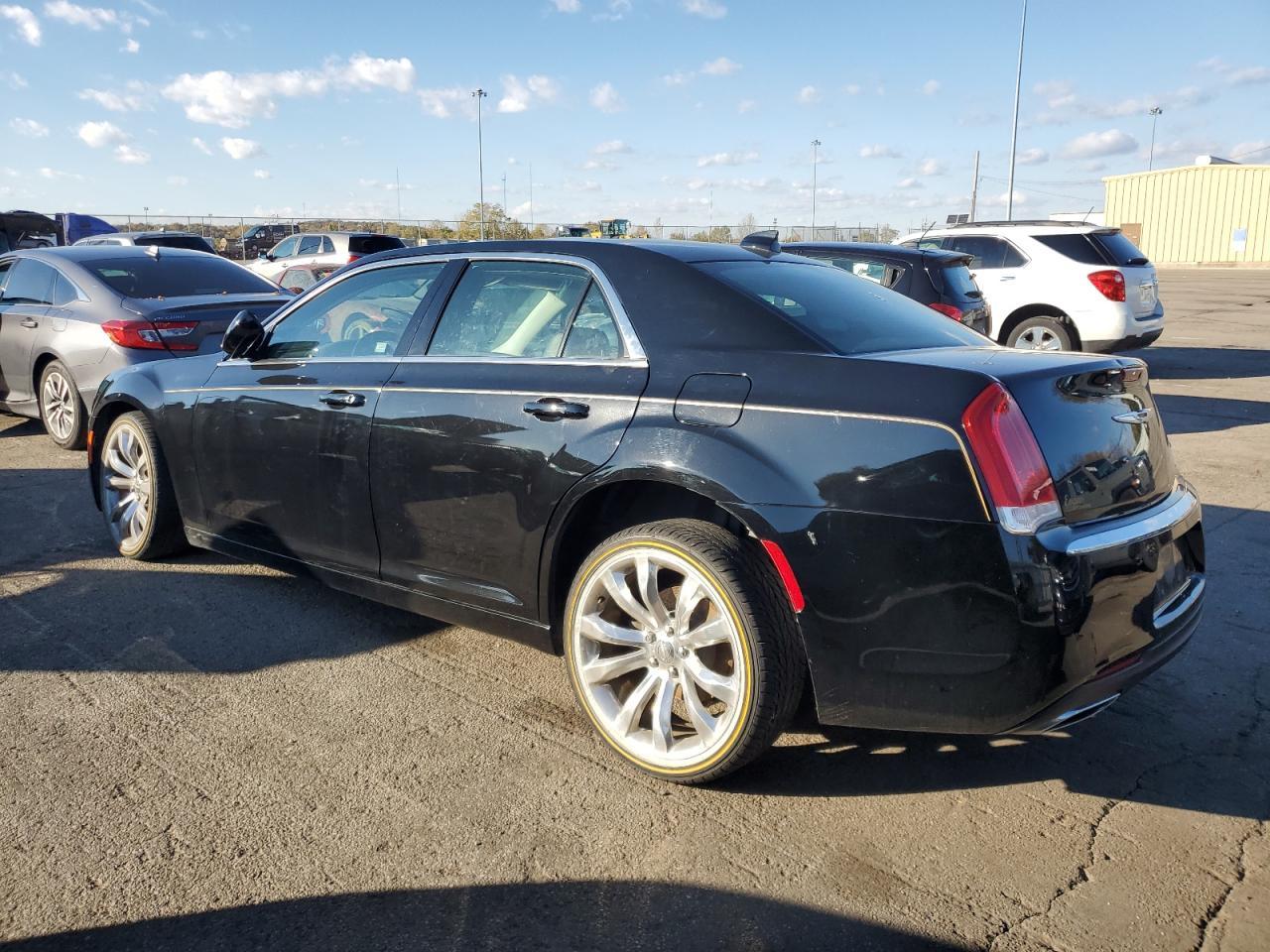 2017 CHRYSLER 300