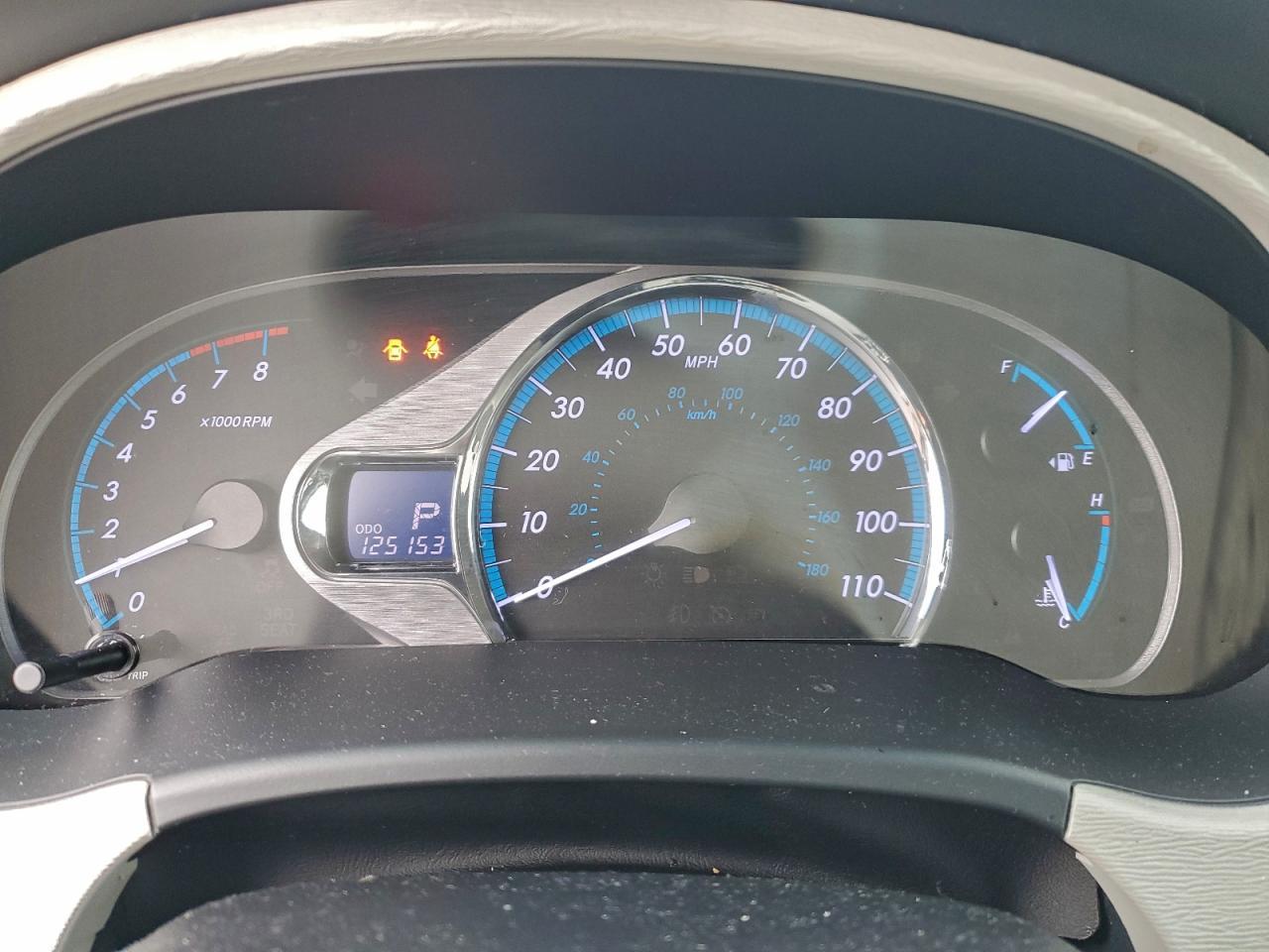 2013 TOYOTA SIENNA