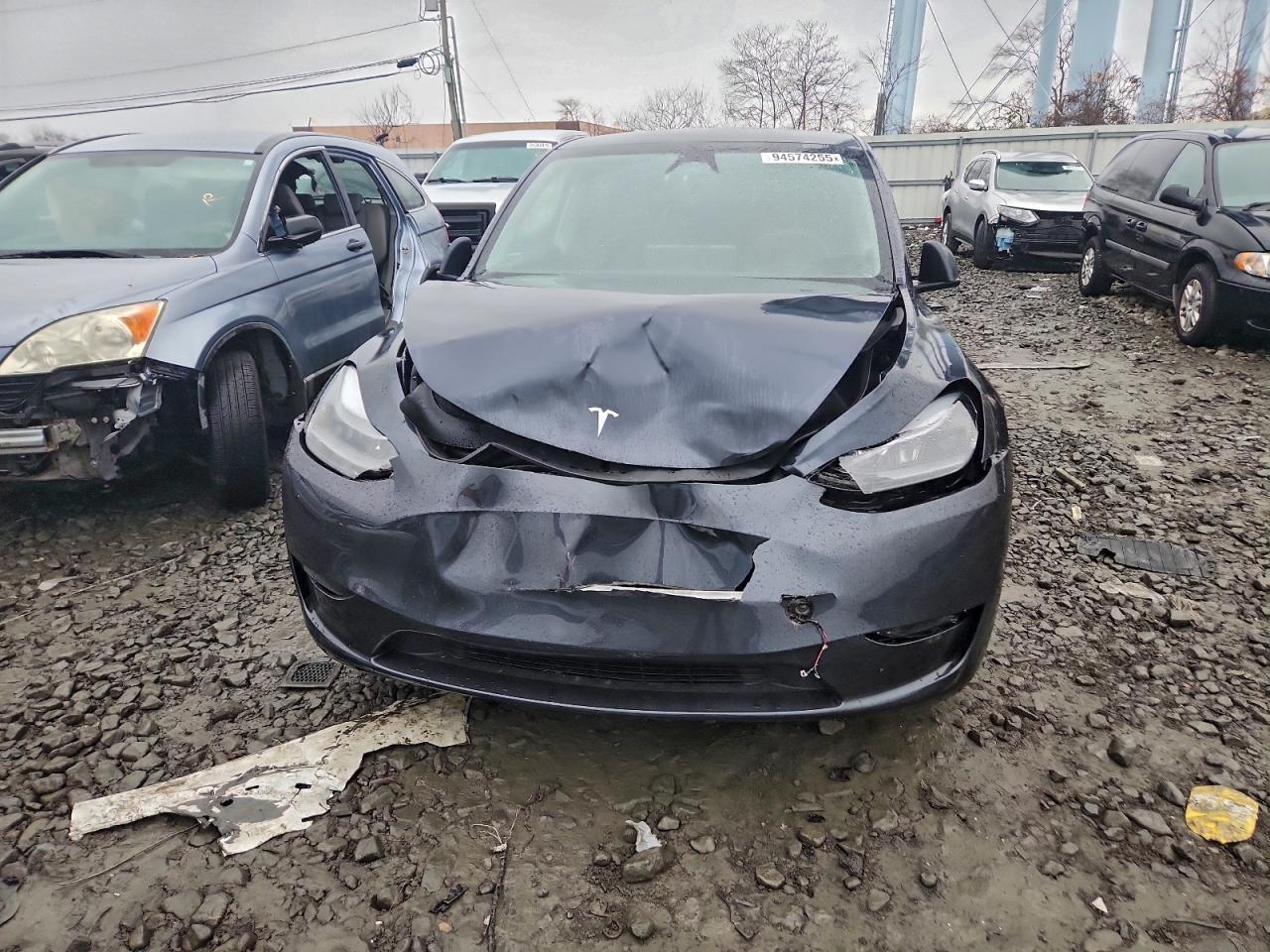 2024 TESLA MODEL Y