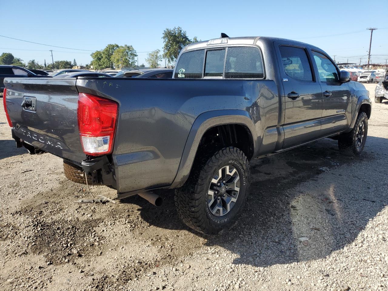 2016 TOYOTA TACOMA