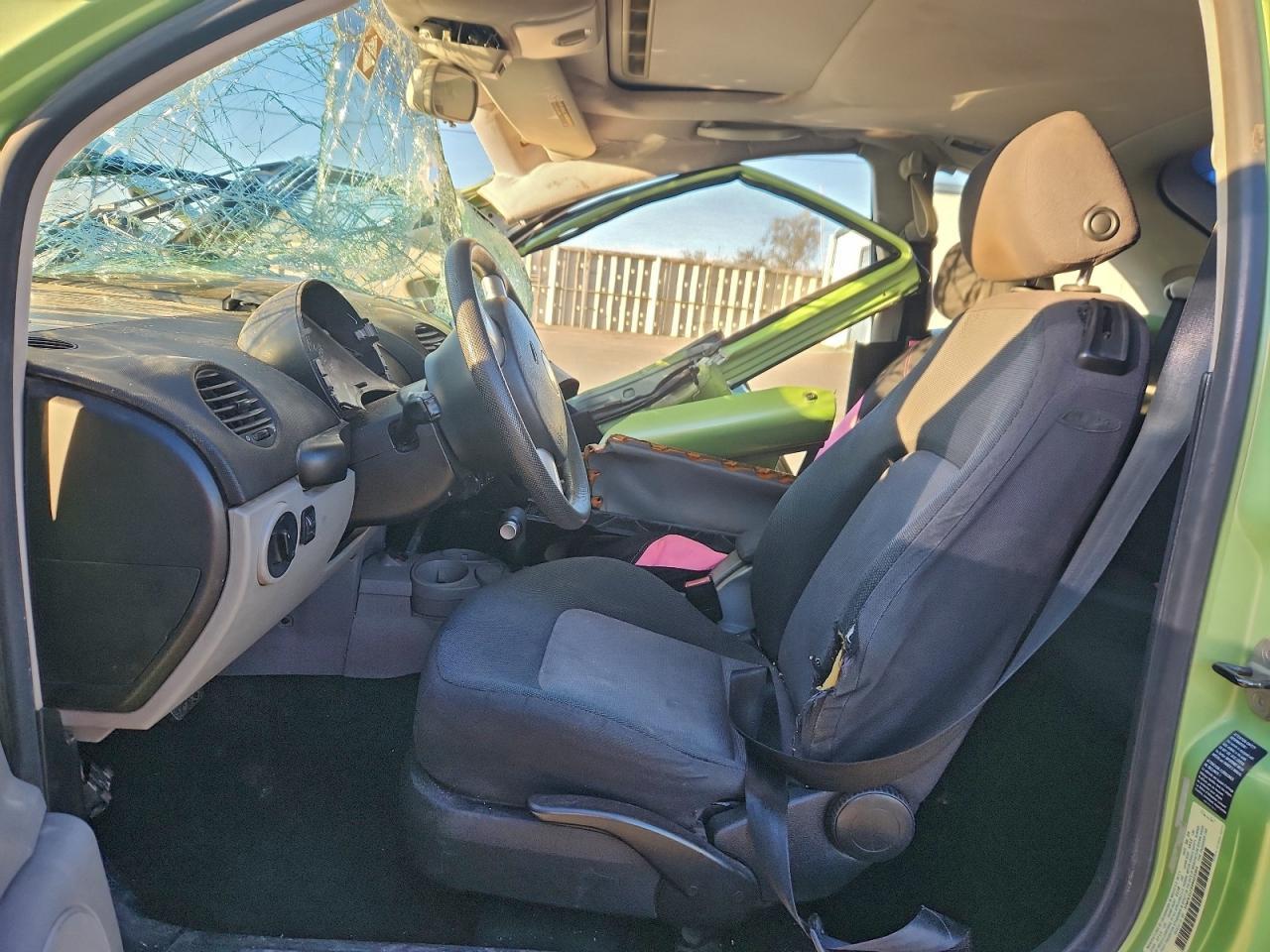 2004 VOLKSWAGEN Beetle