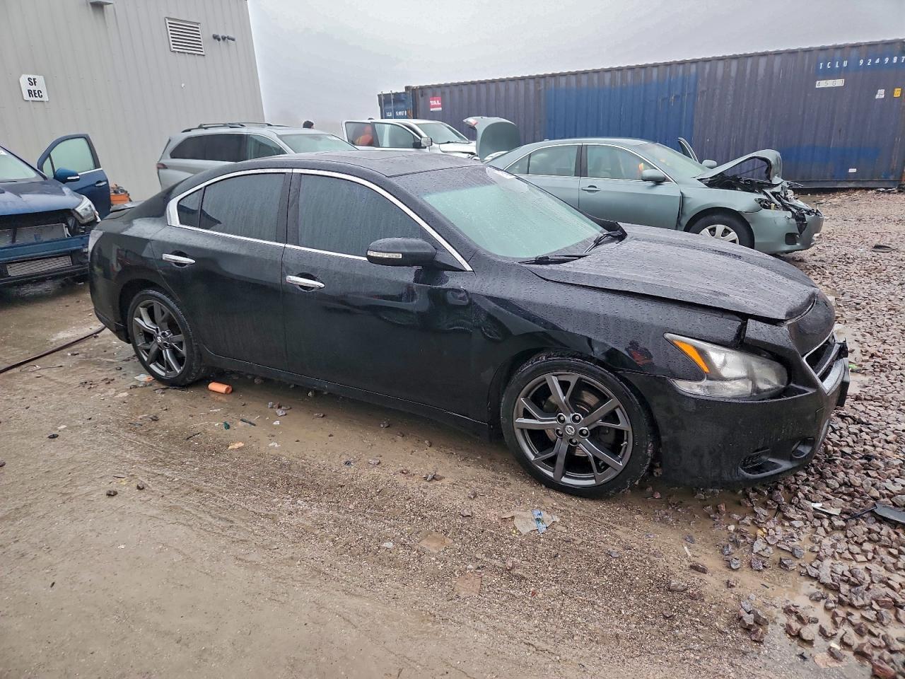 2014 NISSAN Maxima