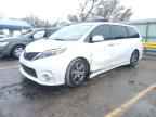 2016 TOYOTA SIENNA