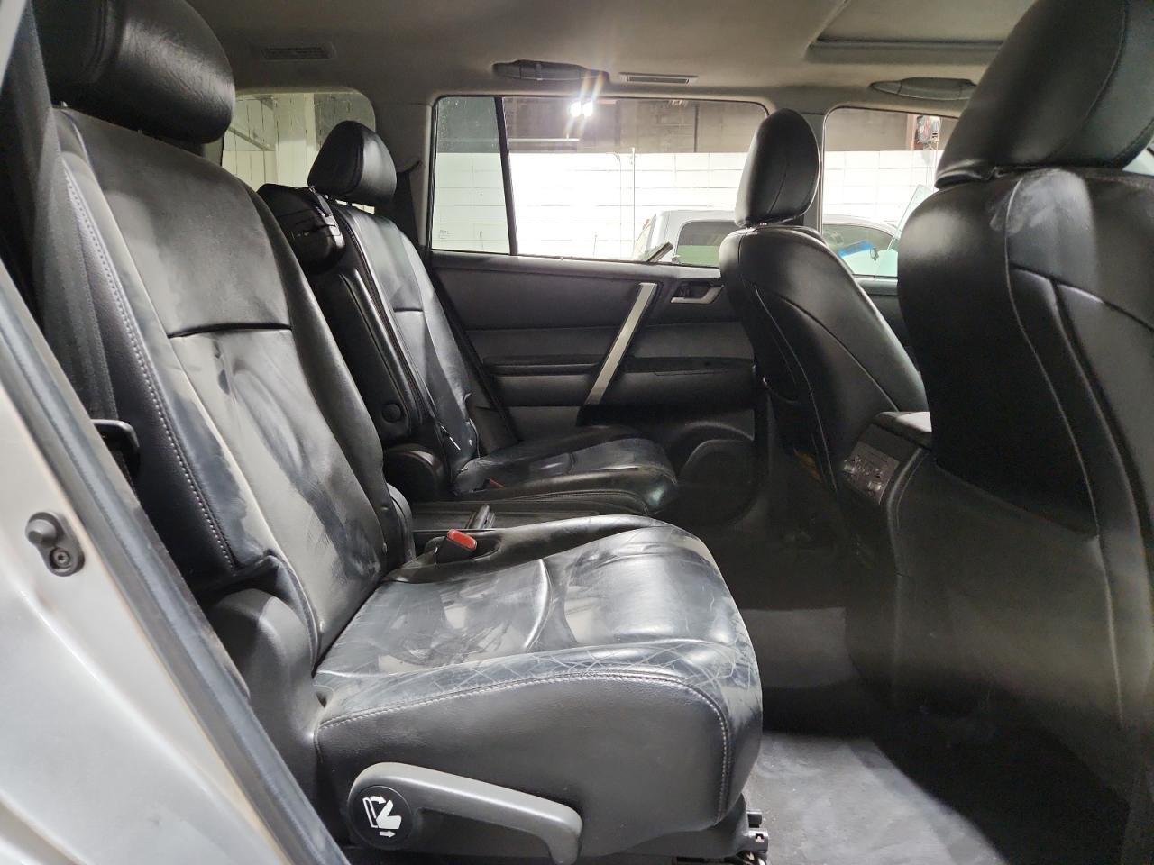 2013 TOYOTA HIGHLANDER