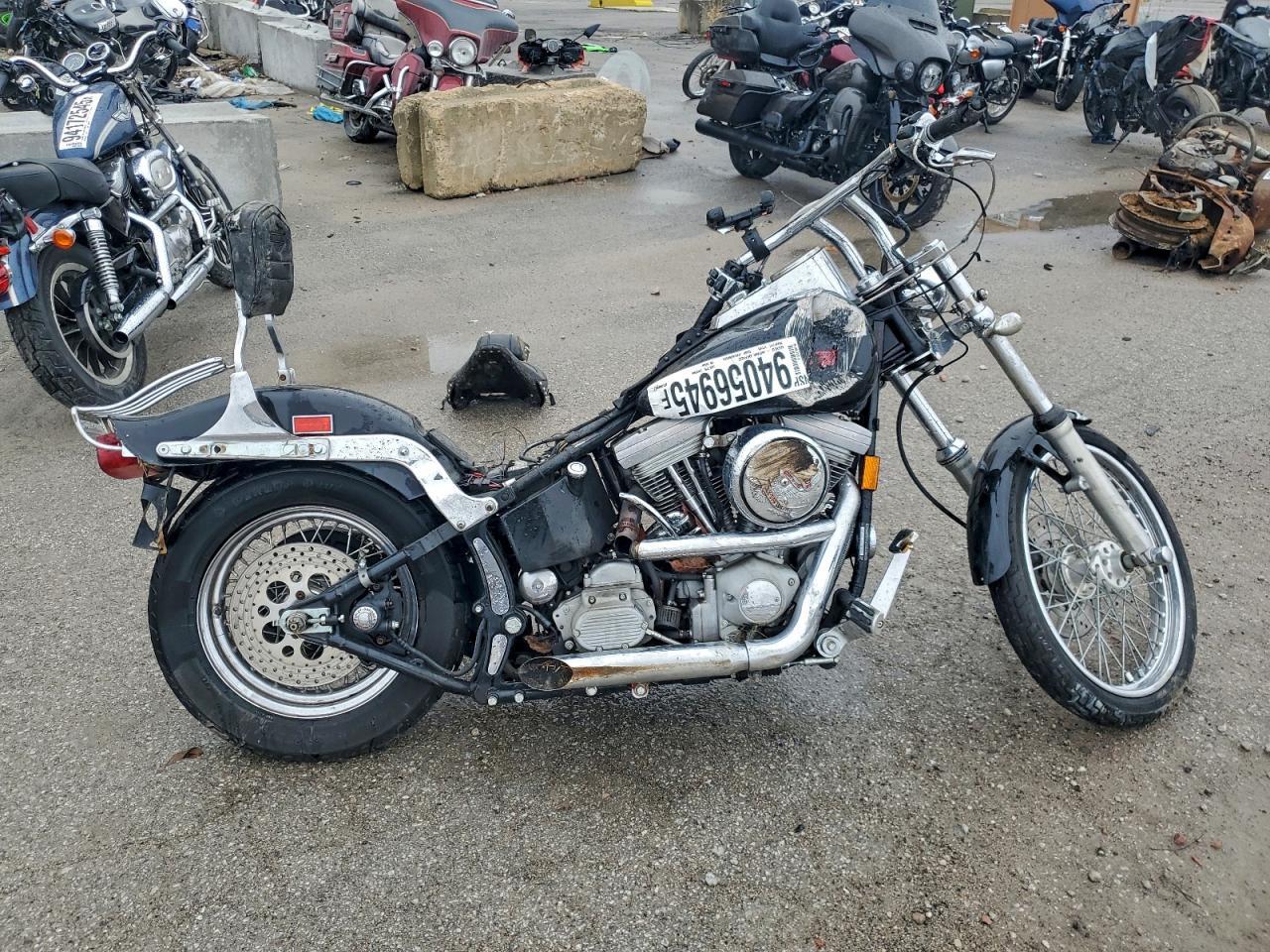 1999 HARLEY-DAVIDSON Fxst