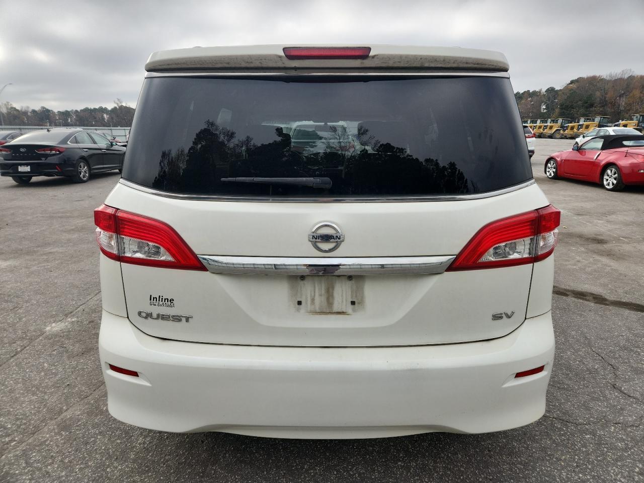 2016 NISSAN Quest
