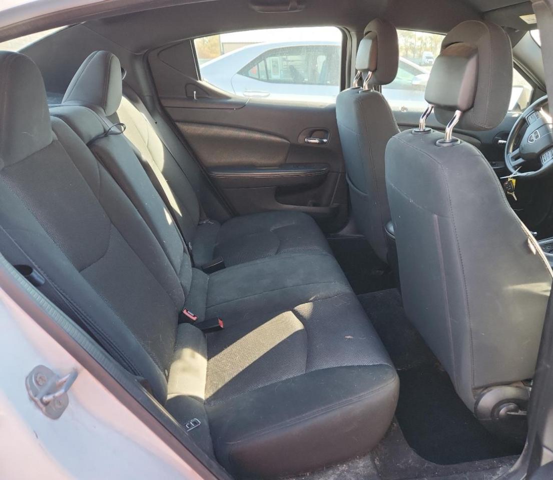 2013 DODGE Avenger