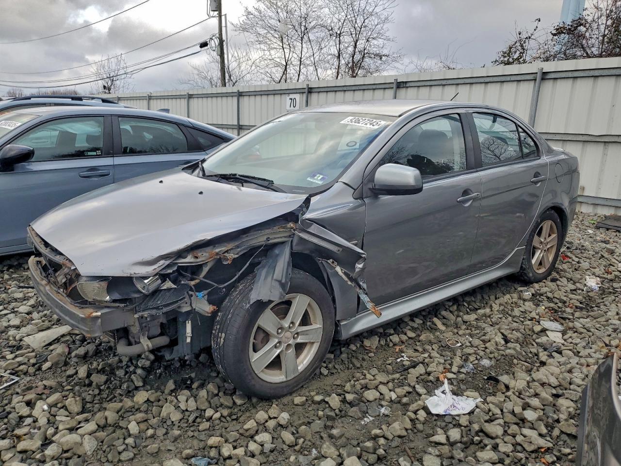 2013 MITSUBISHI LANCER