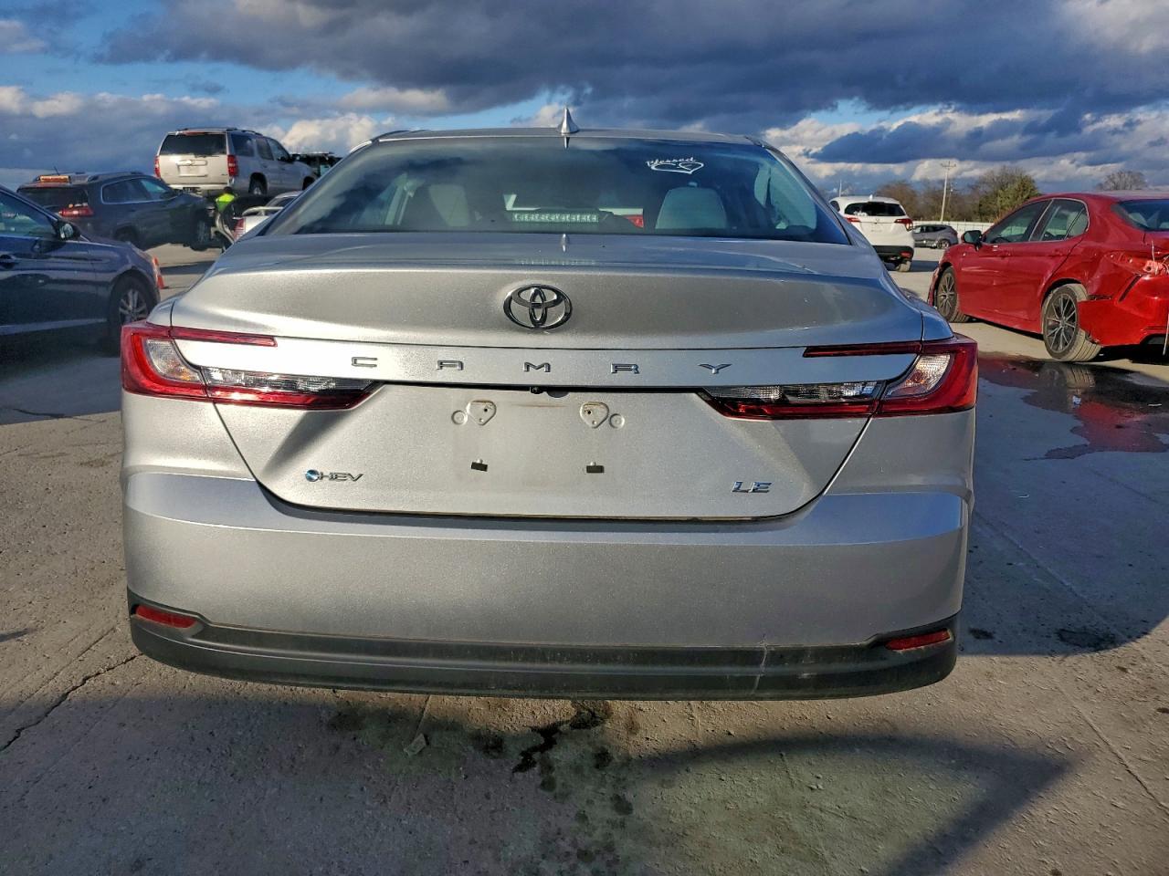 2025 TOYOTA CAMRY