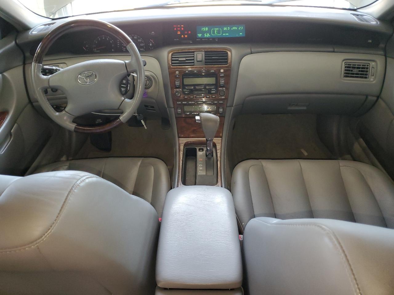 2004 TOYOTA Avalon