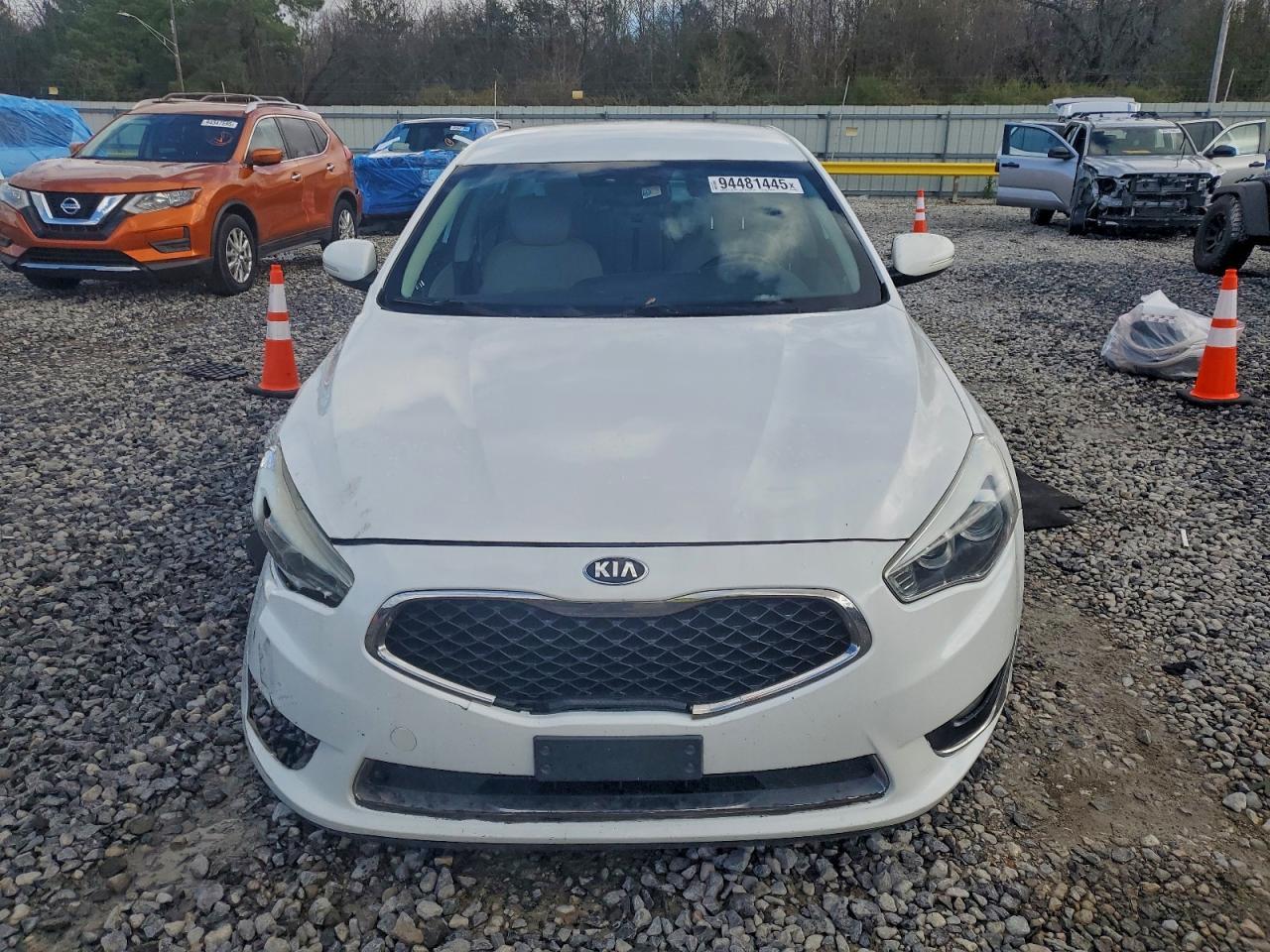 2014 KIA Cadenza