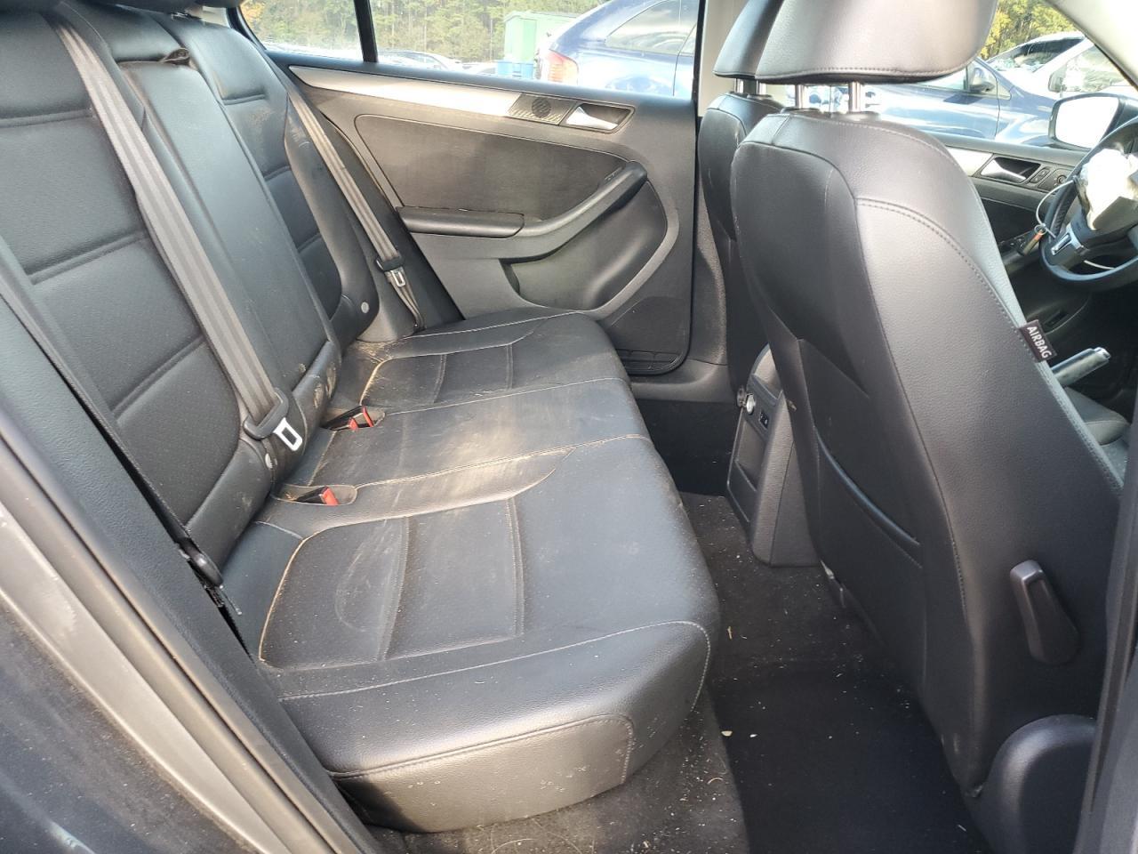 2013 VOLKSWAGEN JETTA