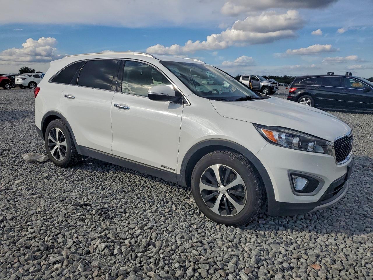 2017 KIA SORENTO