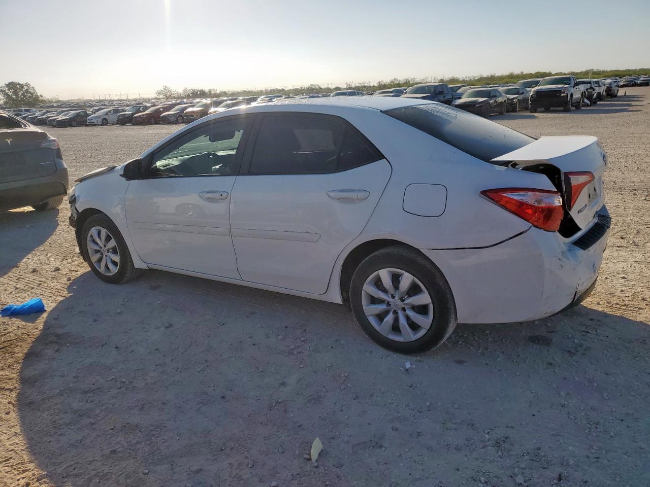 2016 TOYOTA COROLLA