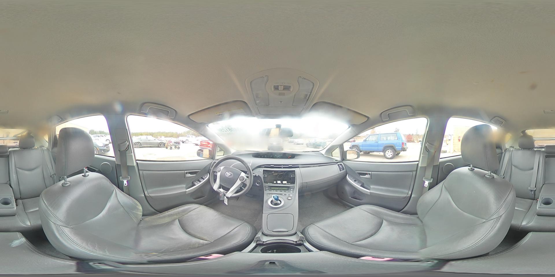 2011 TOYOTA PRIUS