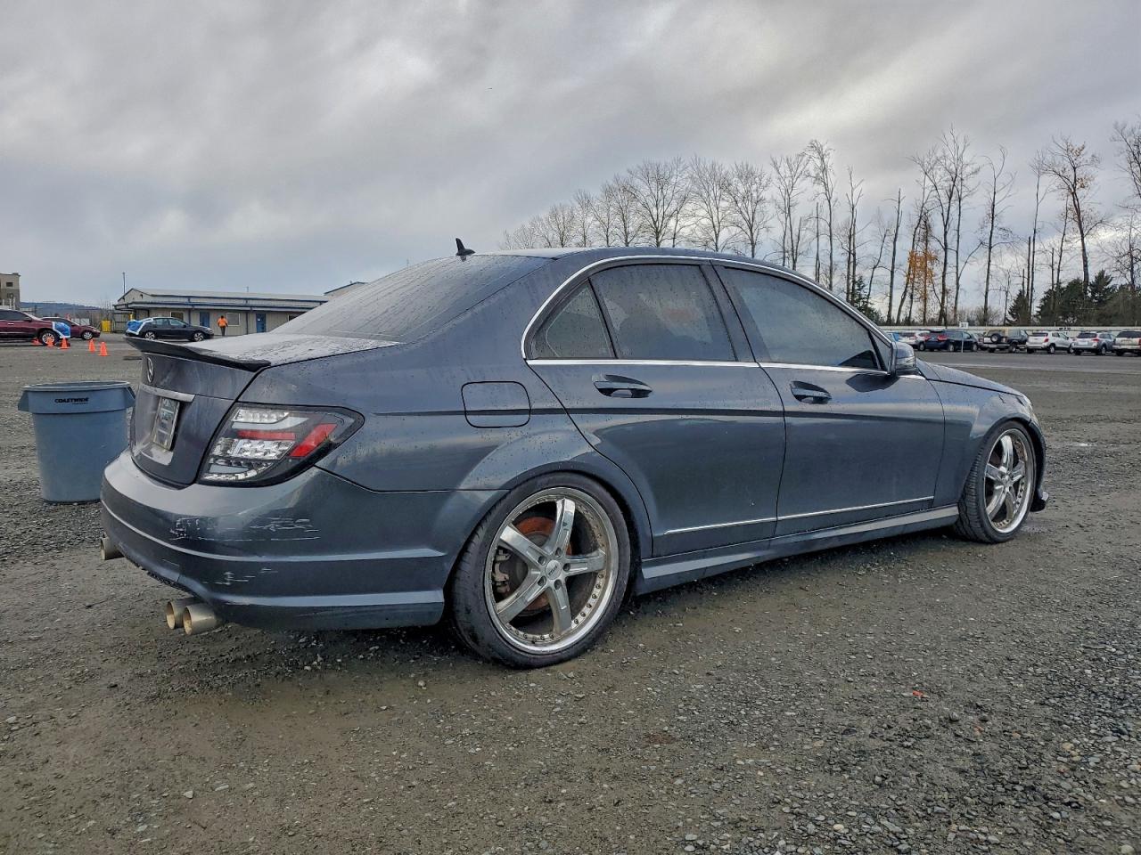 2011 MERCEDES-BENZ C-CLASS