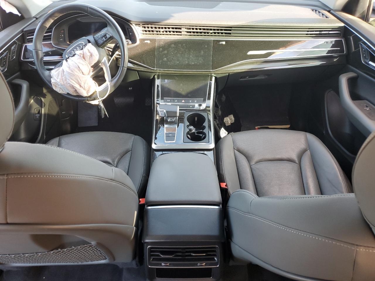 2021 AUDI Q8