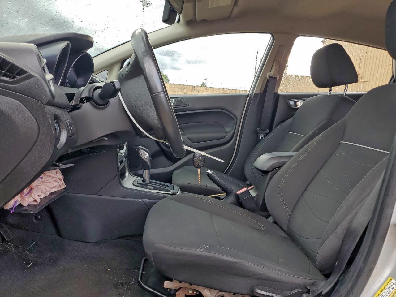 2014 FORD Fiesta