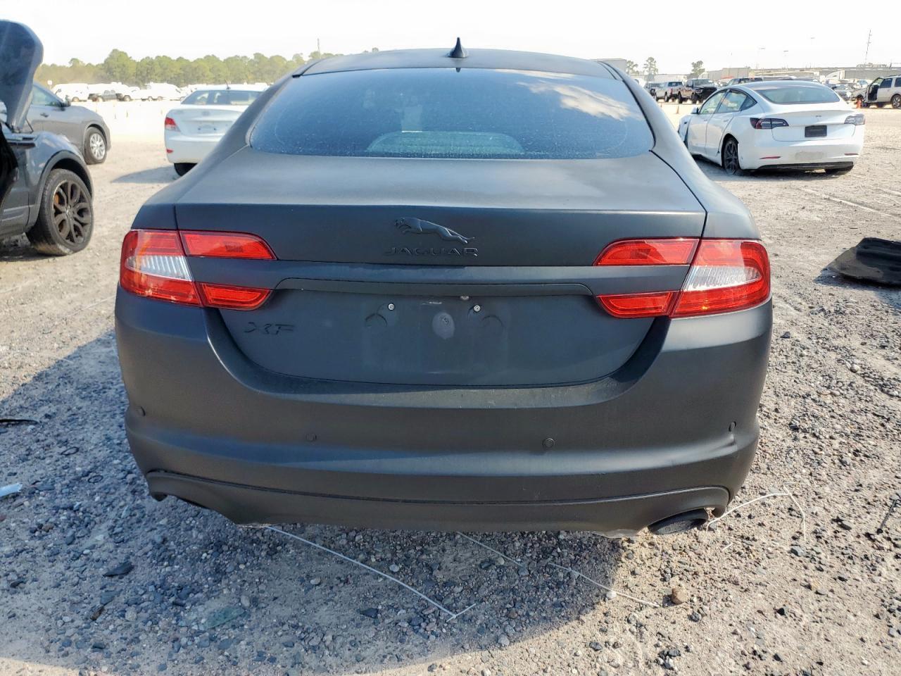 2014 JAGUAR XF