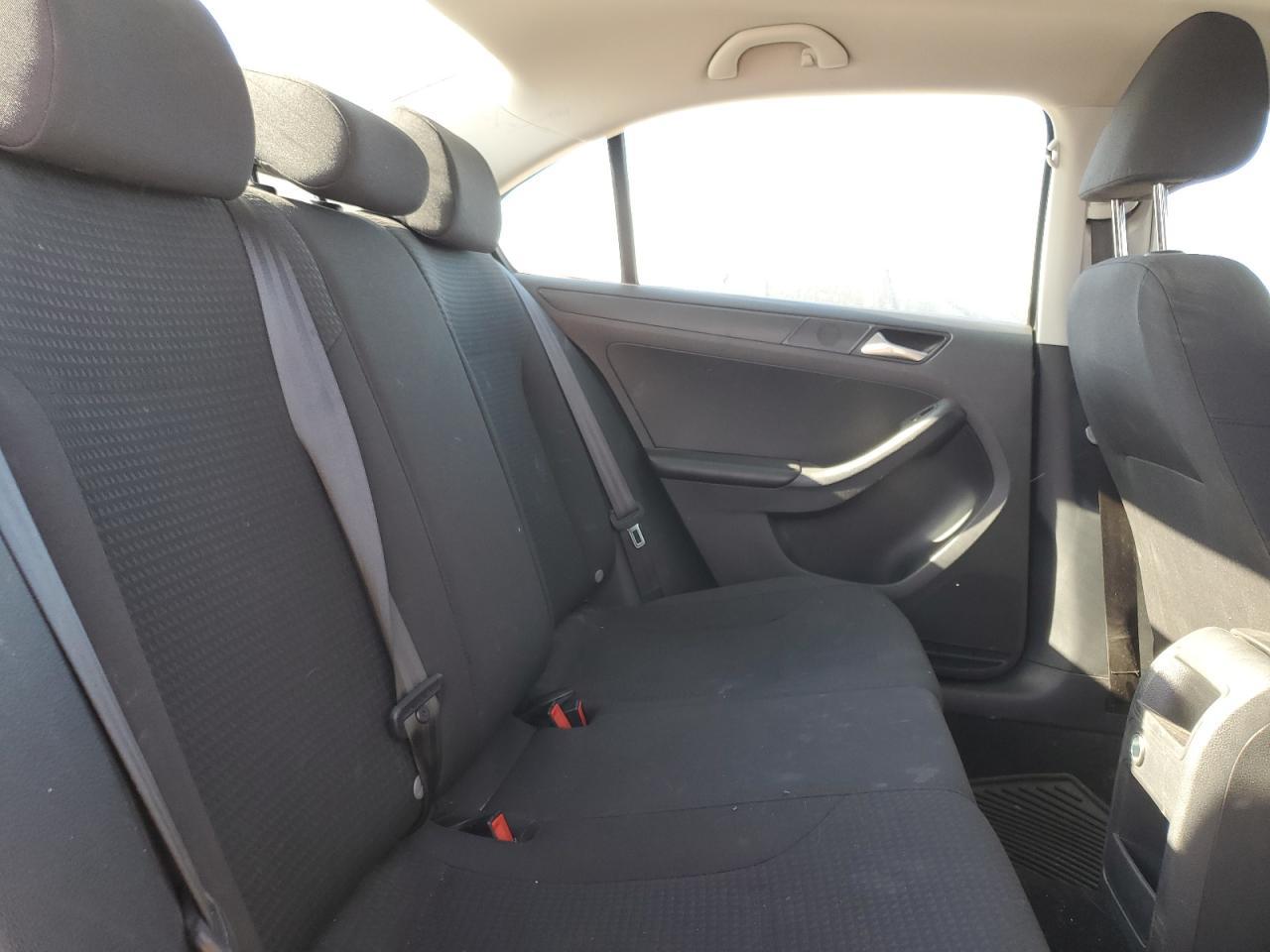2016 VOLKSWAGEN JETTA
