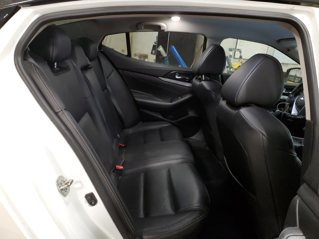 2018 NISSAN Maxima