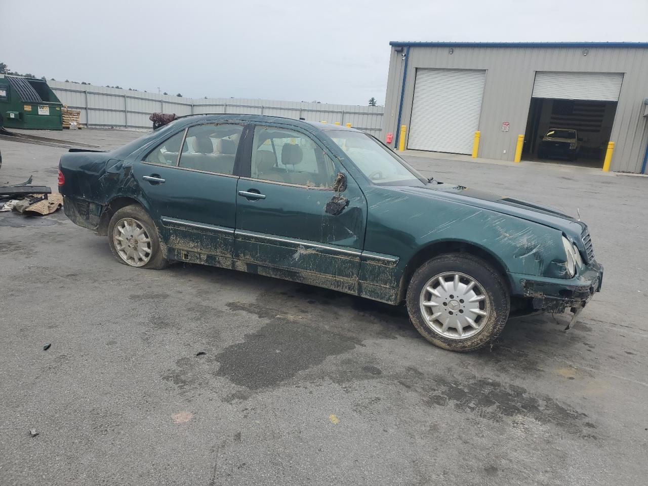 2000 MERCEDES-BENZ E-Class