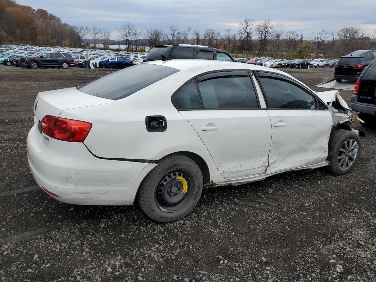 2011 VOLKSWAGEN JETTA