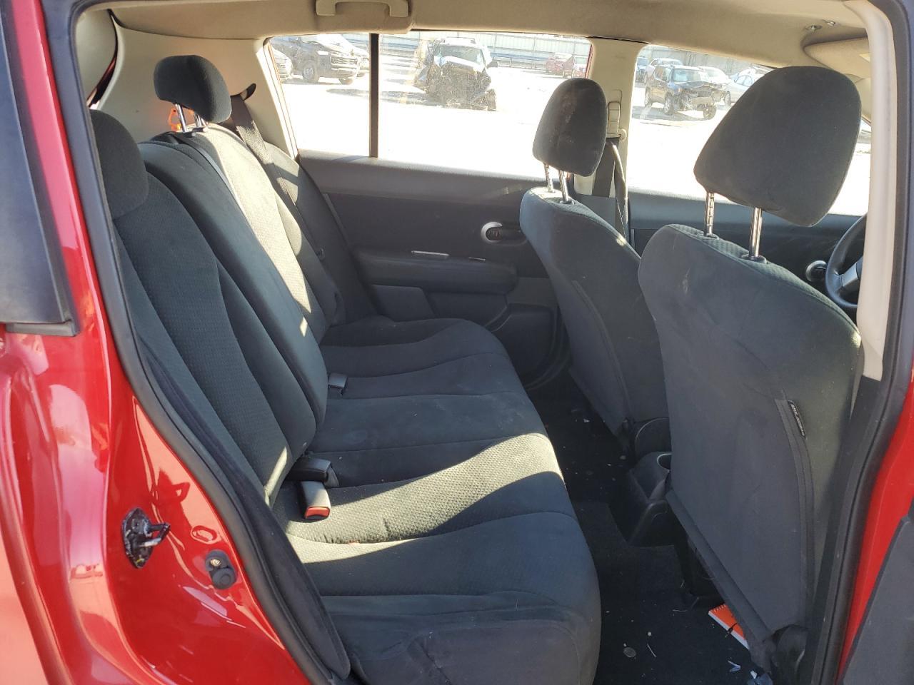2010 NISSAN VERSA