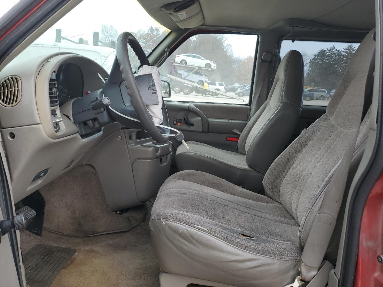 1999 CHEVROLET Astro