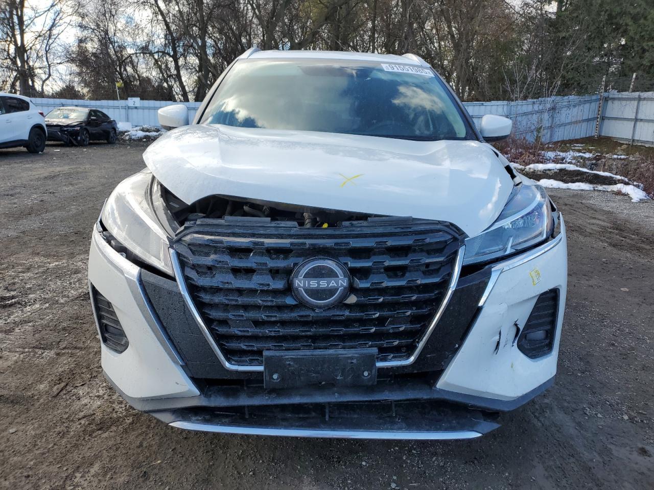 2023 NISSAN KICKS