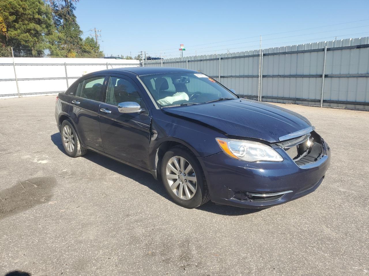 2014 CHRYSLER 200