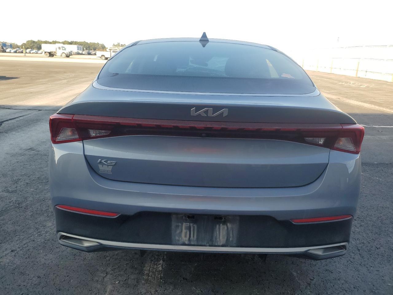 2022 KIA K5