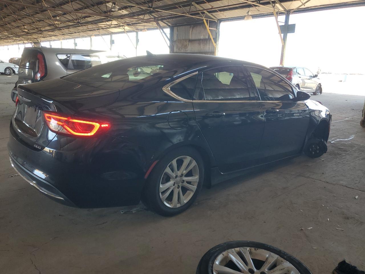 2016 CHRYSLER 200