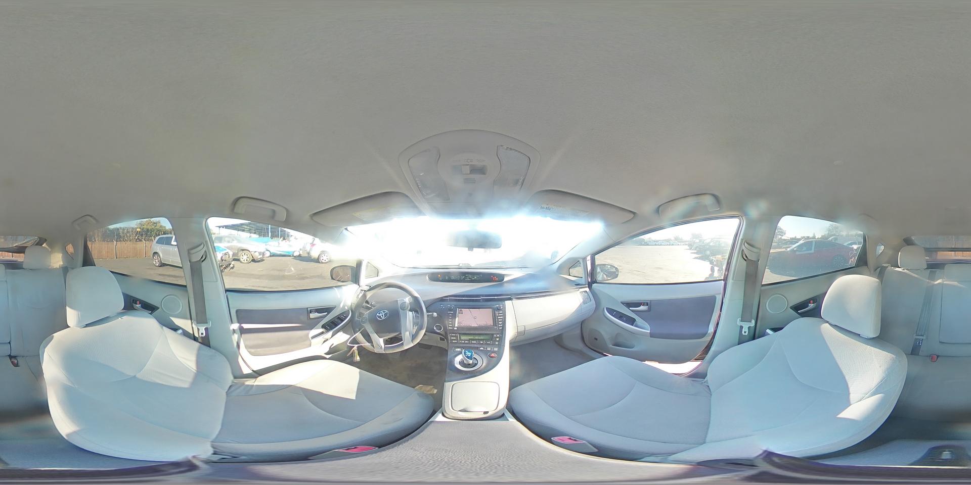 2011 TOYOTA PRIUS