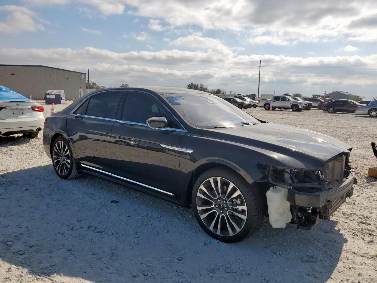 2018 LINCOLN Continental